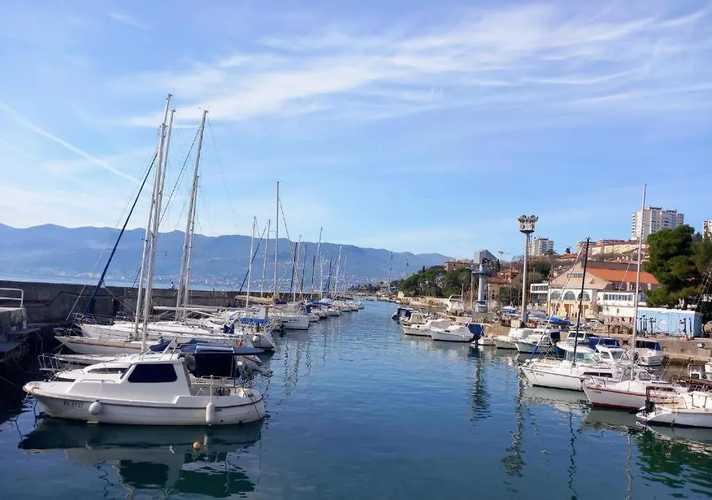 Apartment Lilly In Rijeka With Amazing View 0*,