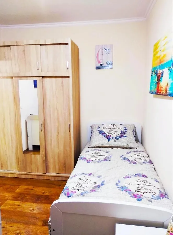Apartment With View In 리예카